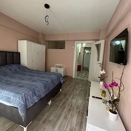 Celine 1 Apartman *